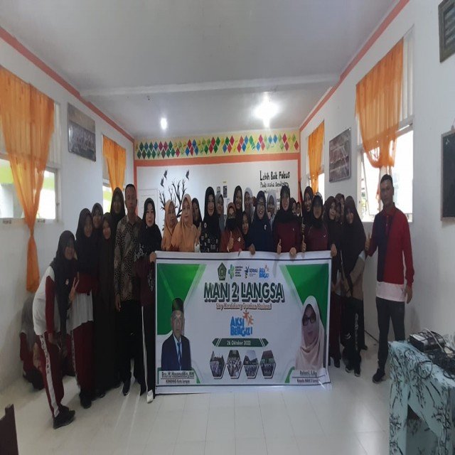 GERAKAN NASIONAL AKSI BERGIZI HILANGKAN  ANEMIA PADA REMAJA PEREMPUAN
